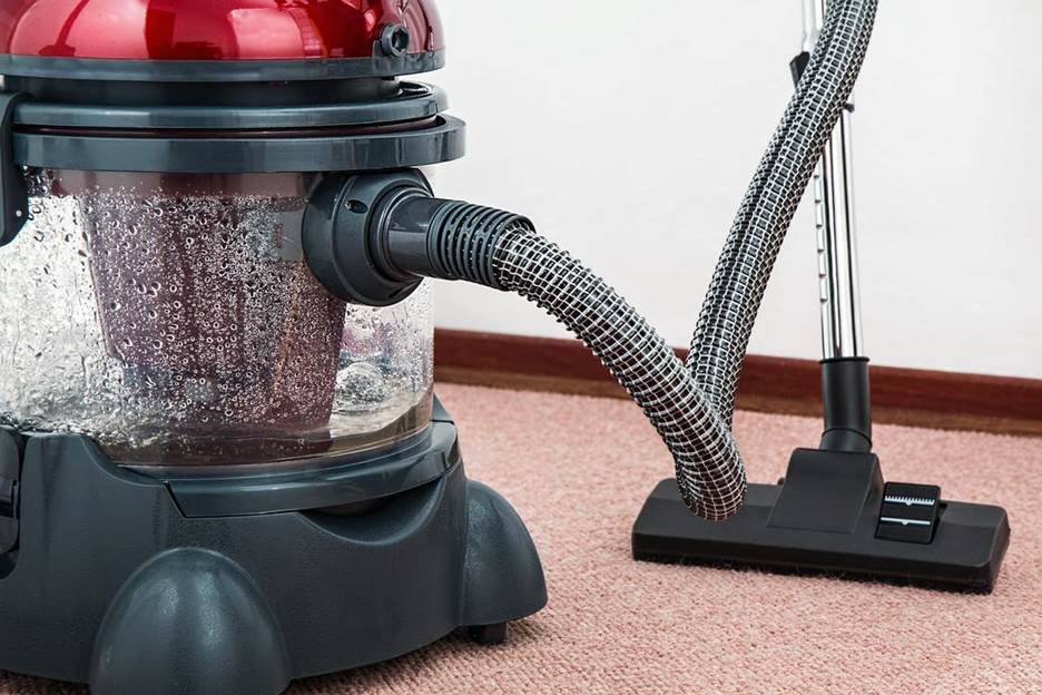 Large vacuum cleaner