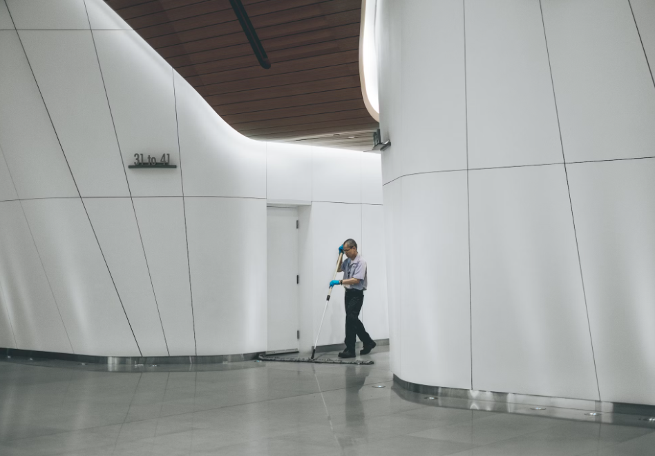 An expert providing building maintenance services in Kansas City